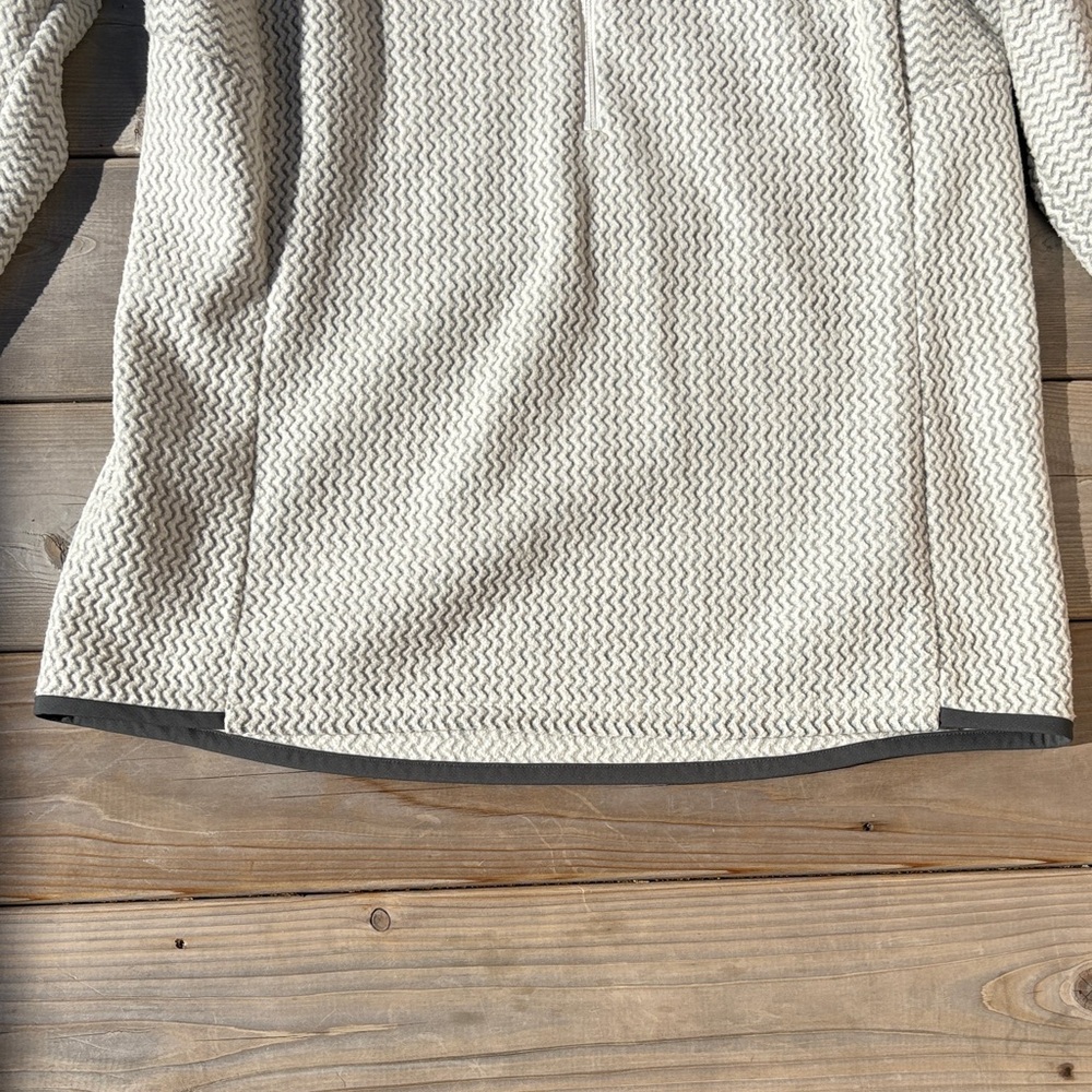 Patagonia Women's R1 Air 1/2-Zip Pullover - Picture 6 of 7